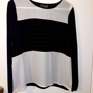 Womens top. Size small. White/black.